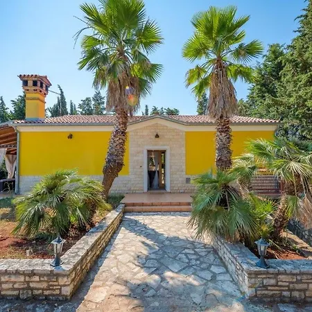 House Andrea With Pool Seget (Umag)
