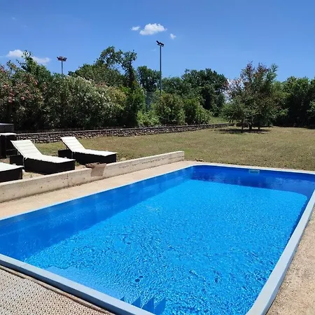 House Andrea With Pool *